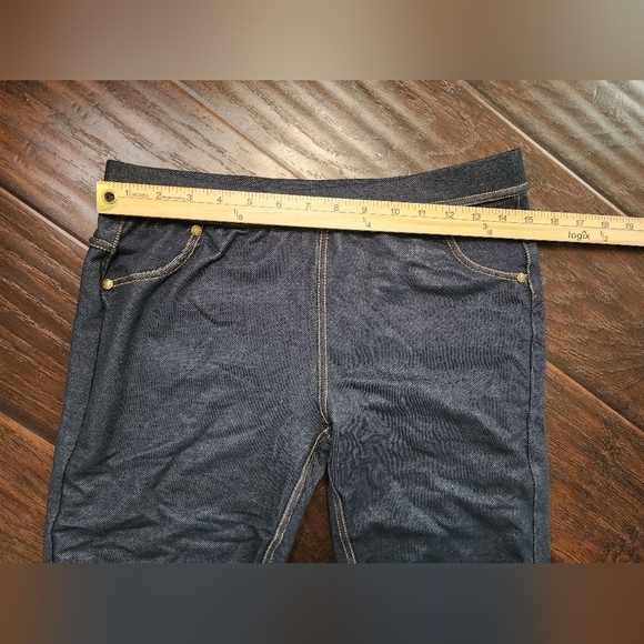 Bobbie Brooks Jegging Capri Womens Leggings Medium - Picture 5 of 7